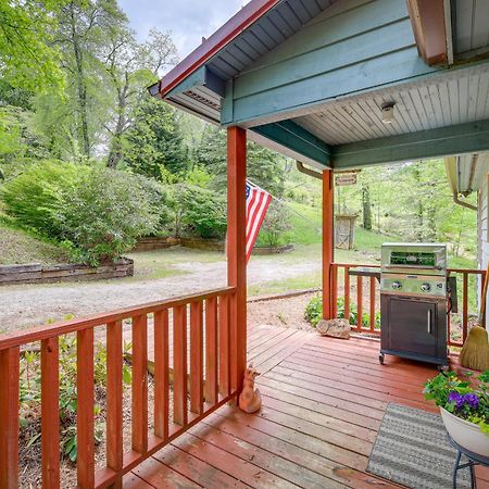 Quaint Blue Ridge Cabin Rental With On-Site Stream! Sparta Bagian luar foto